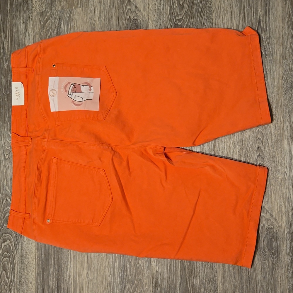 NWT Curve Appeal Bernuda Shorts 16W - Picture 2 of 2